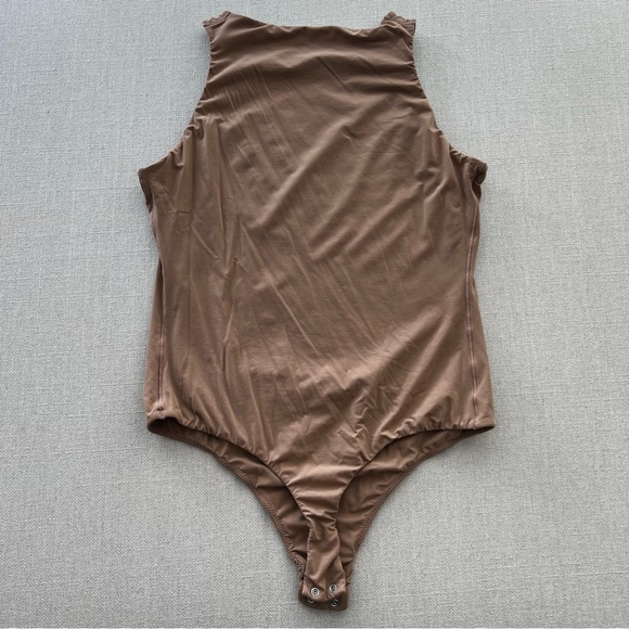 SKIMS Fits Everybody High Neck Tank Bodysuit - Picture 8 of 8